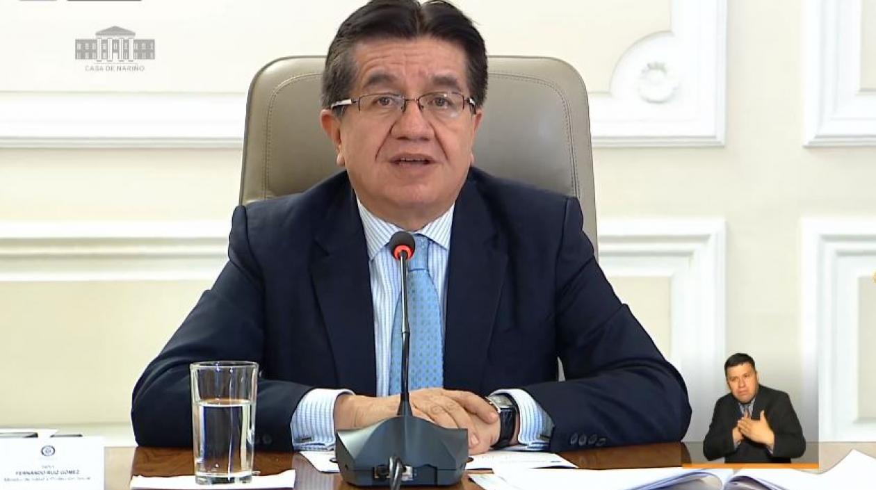 Ministro de Salud Fernando Ruíz.