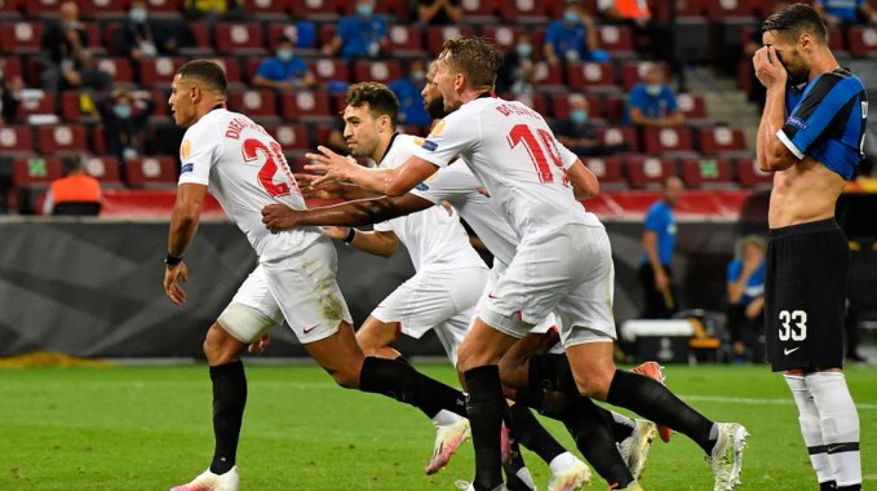 La celebración del tercer gol del Sevilla.