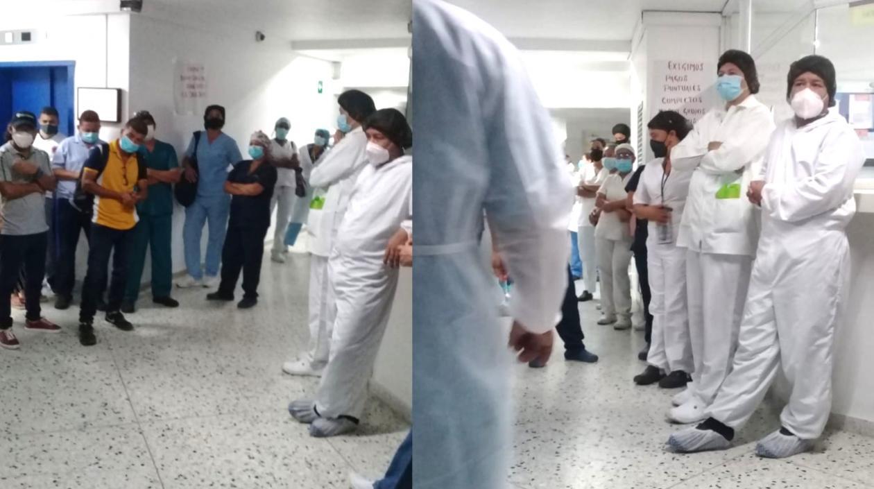 Trabajadores del Hospital Metropolitano en el inicio del cese de actividades.