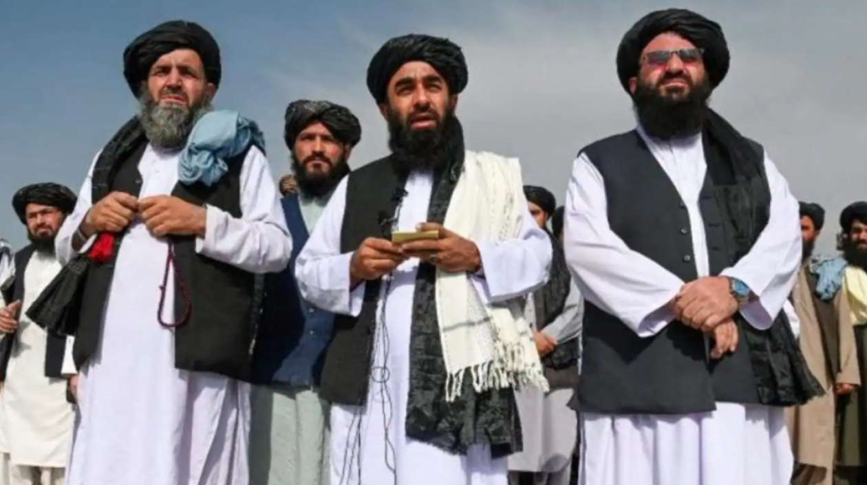 Representantes de los talibanes.