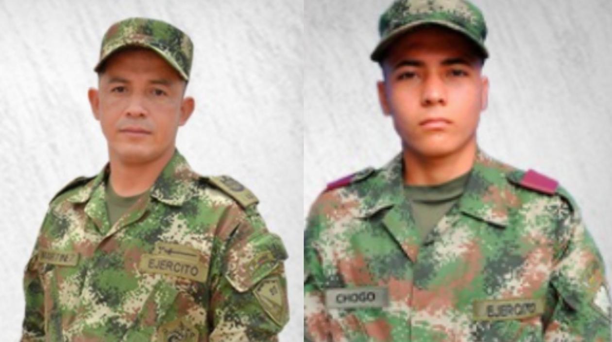 Los soldados Jeison Martínez Tapias y Huver Fabián Chogo Becerra.