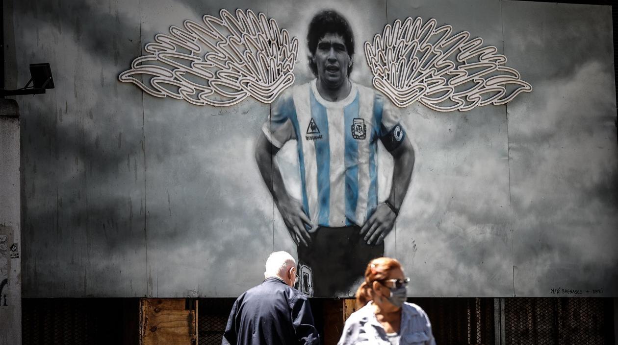 Mural en honor a Diego Maradona. 