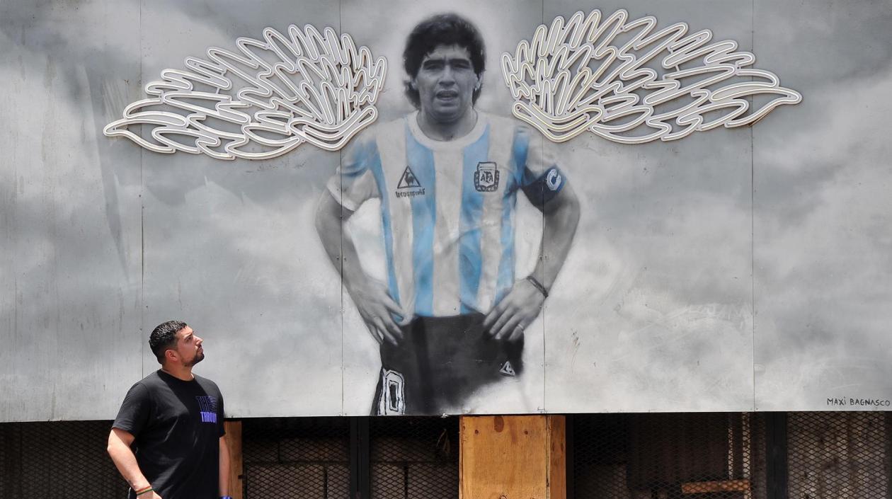 Mural en honor a Diego Maradona. 
