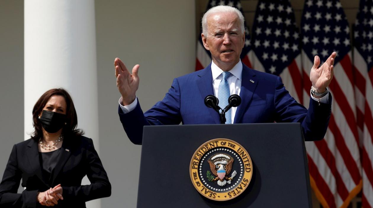 Joe Biden, presidente de Estados Unidos, a su derecha Kamala Harris, vicepresidente.