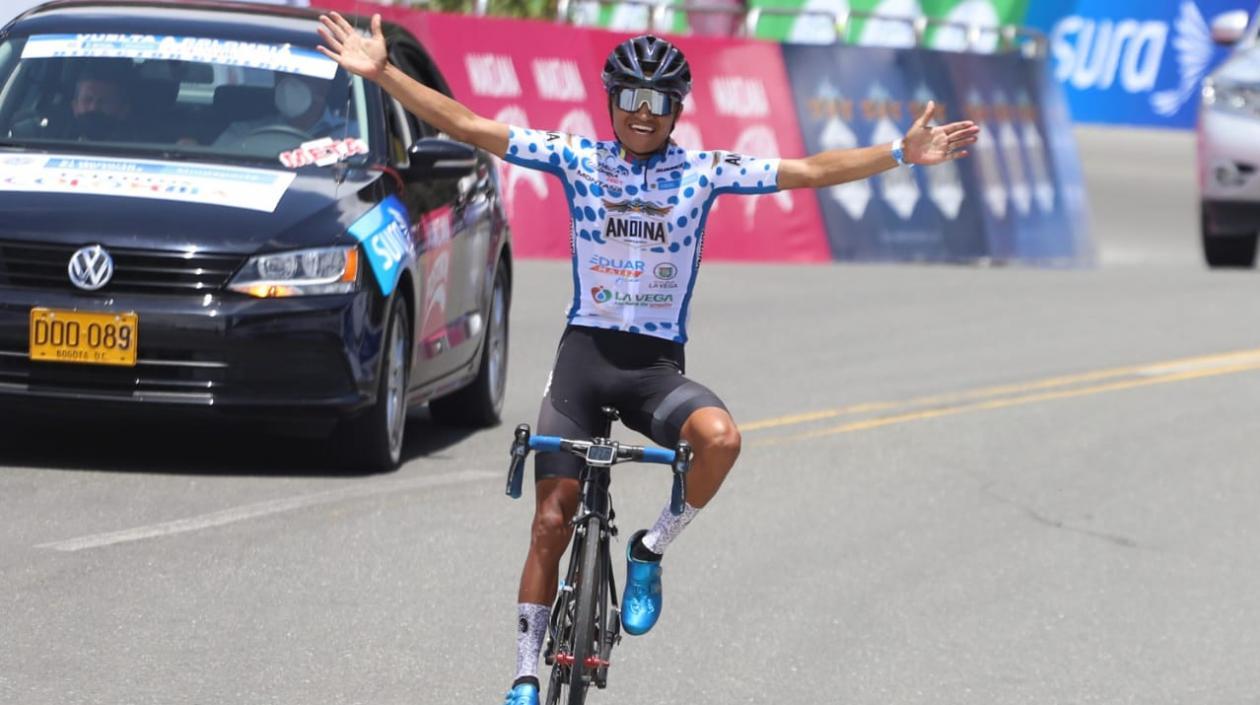 Yesid Pira, nuevo líder de la Vuelta a Colombia. 