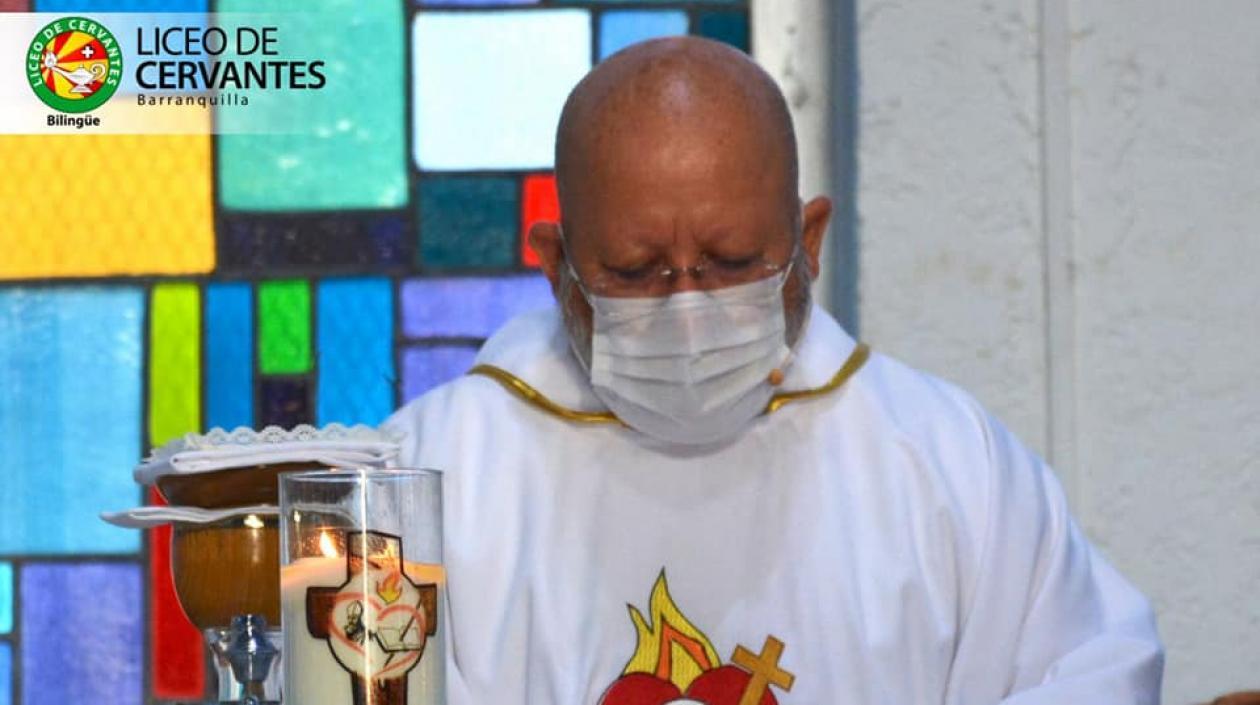 Padre Guillermo Manuel Casalins Fontalvo, fallecido este martes por complicaciones de Covid-19.