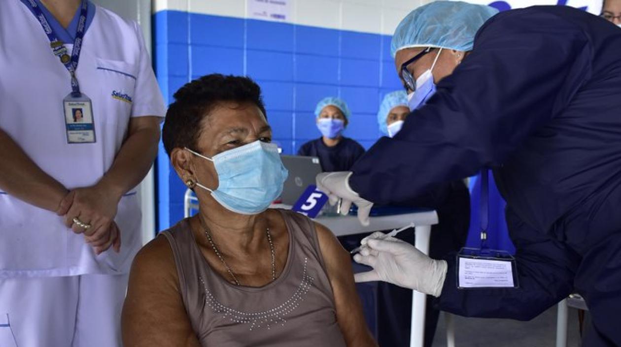 La vacunación contra el Covid-19 en Barranquilla pasó de 200.000 inmunizados