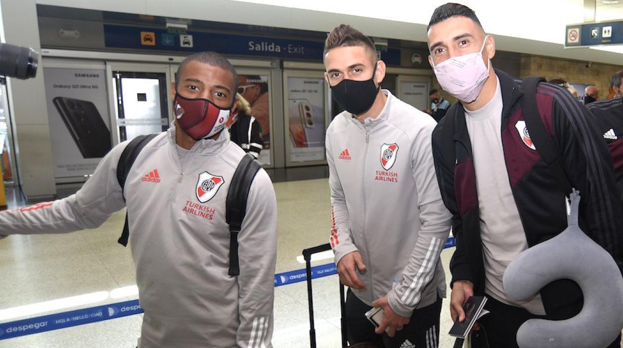 Jugadores del River Plate al iniciar su viaje hacia Barranquilla.