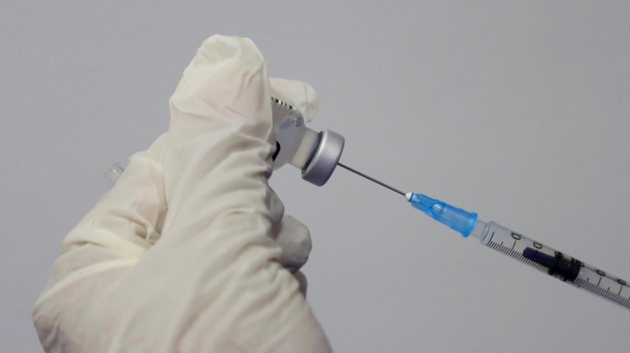 La vacunación contra el Covid-19 trata de minar el virus en Colombia.