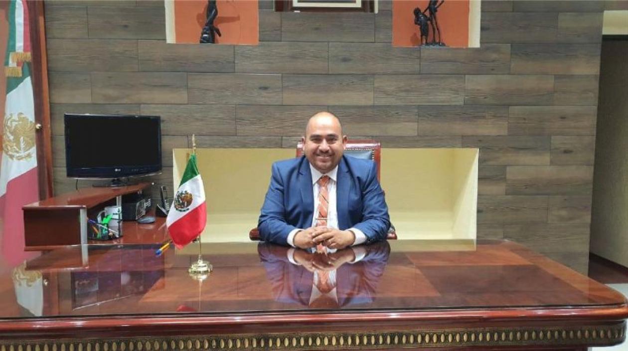 El alcalde de Zapotlán de Juárez, Manuel Aguilar García.
