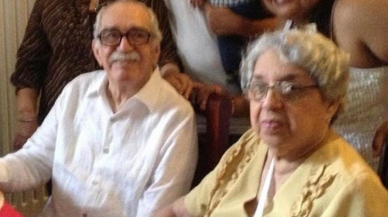 Gabriel García Márquez y su hermana Margot García Márquez, fallecida.