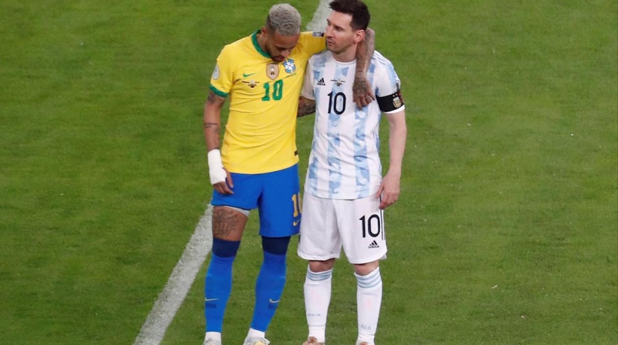 Neymar y Messi, en un verdadero gesto de dignidad deportiva.