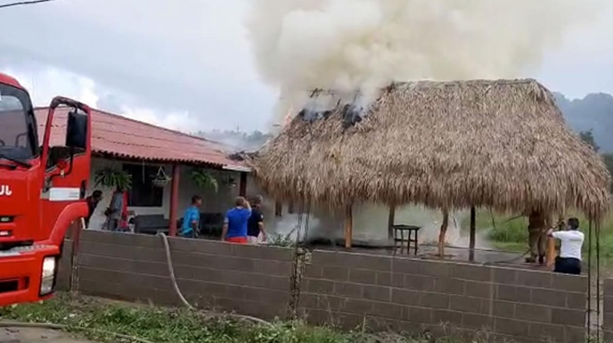 Incendio en cabaña en Santa Verónica