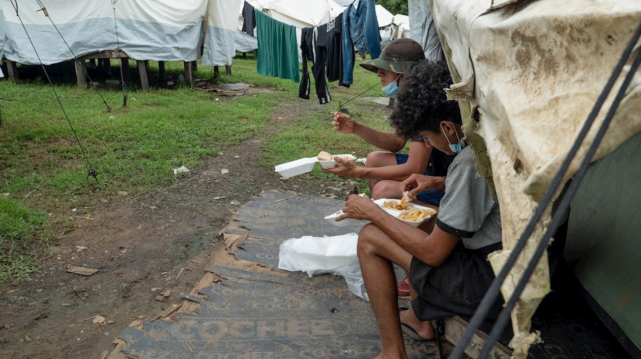 Más de 18.000 migrantes llegaron a Panamá desde Colombia en julio, según MSF.