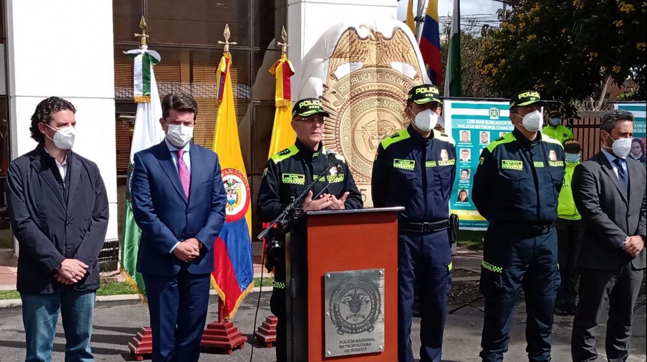 1.500 policías reforzarán el pie de fuerza en Bogotá, anunció Mindefensa y Director de la Policía.