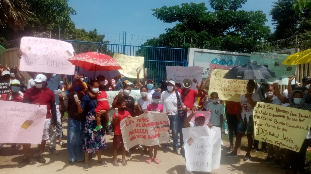 Protesta de los habitantes de Ciudadela de Paz. 