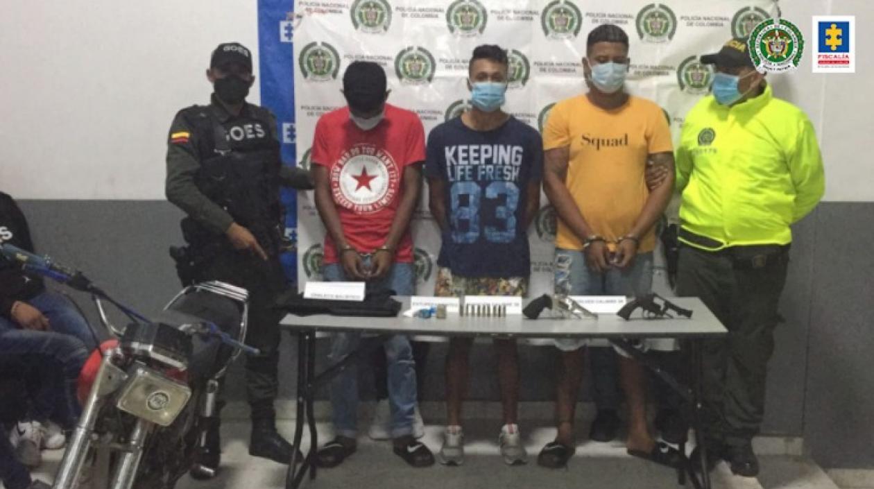 Los tres capturados por la Policía en el suroccidente de Barranquilla. 
