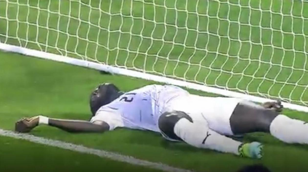 Ousmane Coulibaly comenzó a convulsionar en pleno partido. 