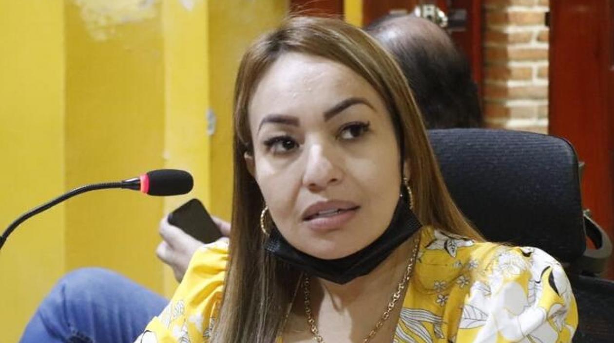 Gloria Isabel Estrada Benavides.