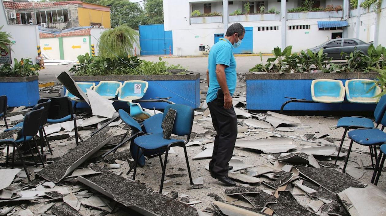 Edificio atacado en Arauca.