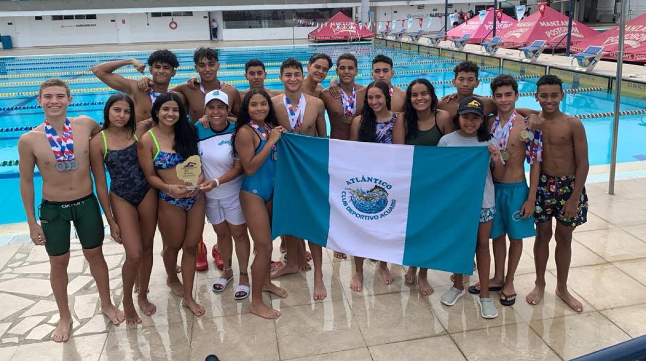 Club Acuario, subcampeón del Torneo Nacional Puerta de Oro de natación |  ZONA CERO