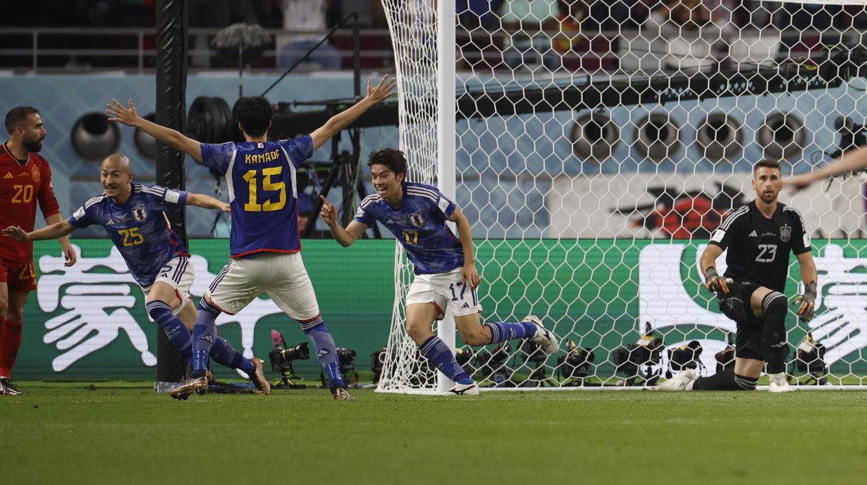 Ao Tanaka festeja el gol con el que le dio la victoria a Japón sobre España.