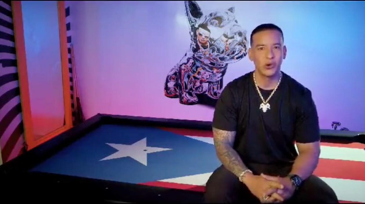 Daddy Yankee anunciando su retiro de la música.