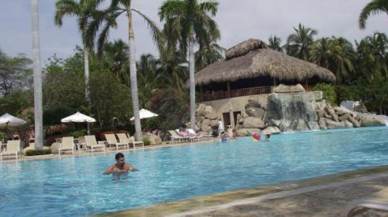 Regulan el uso de las piscinas en Santa Marta, ante escasez del agua.
