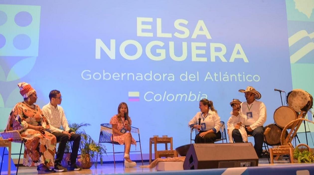 La Gobernadora Elsa Noguera presidiendo los eventos.