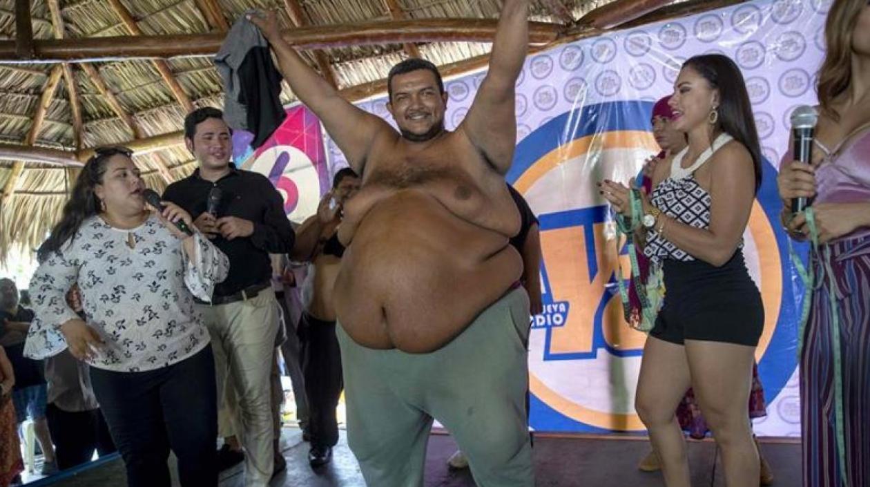 Ricardo Paiz en una foto de junio de 2019 cuando ganó un primer concurso como el más gordo de Nicaragua.