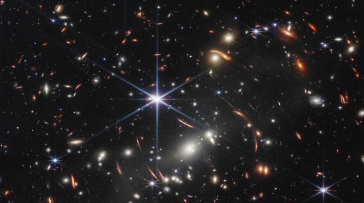El telescopio espacial James Webb de la NASA ha producido la imagen infrarroja más profunda y nítida del universo lejano hasta la fecha