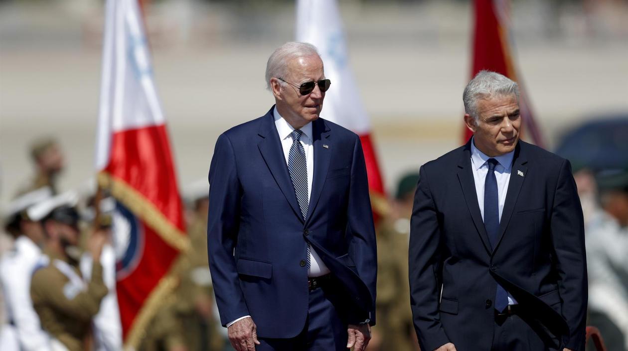 El presidente de Estados Unidos, Joe Biden, y el primer ministro en funciones de Israel, Yair Lapid.