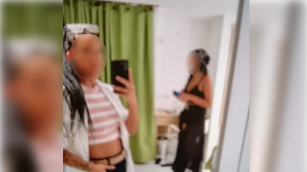 La Policía de Cartagena divulgó la foto de dos mujeres que ingresaron con un turista a un hotel en Marbella
