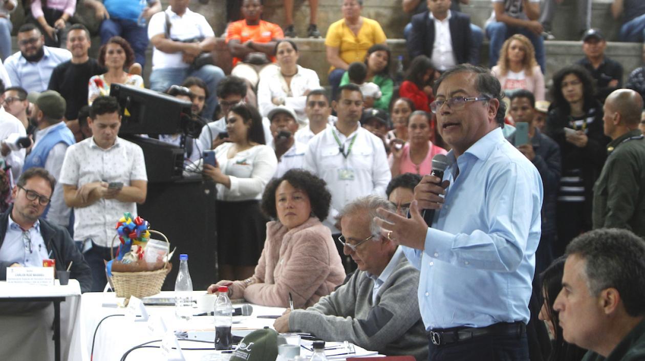 El Presidente Gustavo Petro durante la instalación del PMU en Ituango.