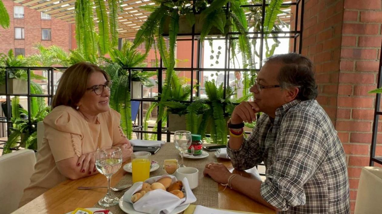 La Procuradora Margarita Cabello y el Presidente Gustavo Petro.