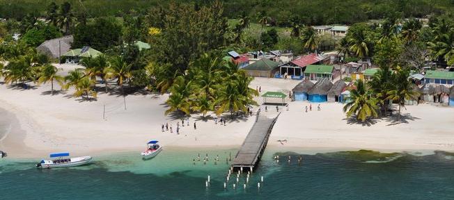Isla Saona, en República Dominicana, la primera en el hemisferio con el 100  % de energía renovable | ZONA CERO