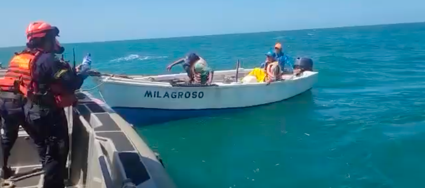 Los pescadores rescatados.