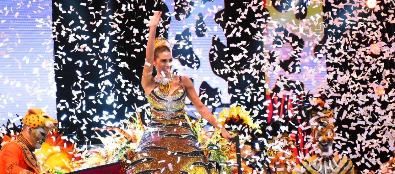 Isabella Chams, Reina del Carnaval 2020, en la lectura de su Bando.