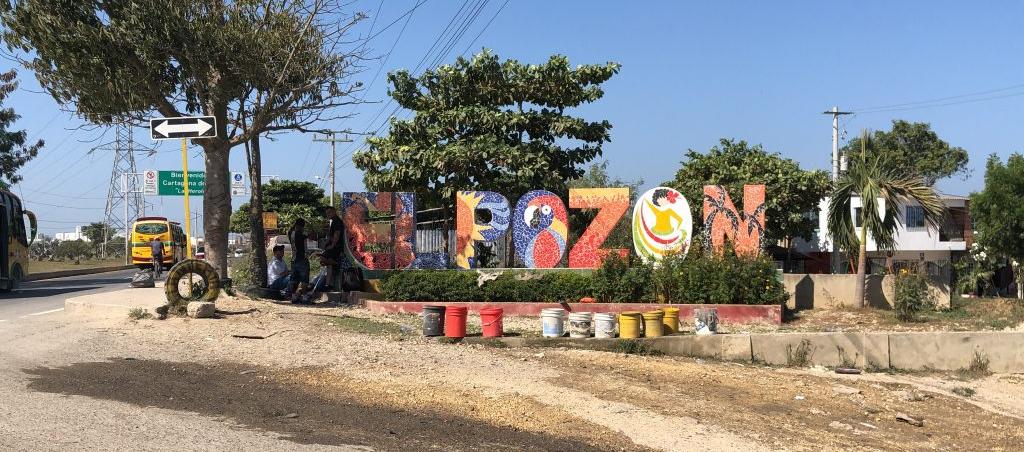 Entrada al barrio El Pozón, sur de Cartagena.
