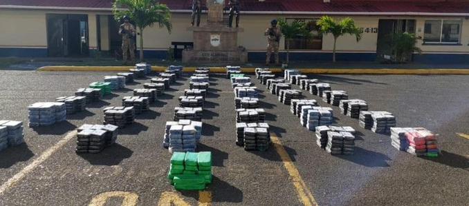 Colombia, Panamá y EE.UU. incautan 5,5 toneladas de cocaína en el Caribe