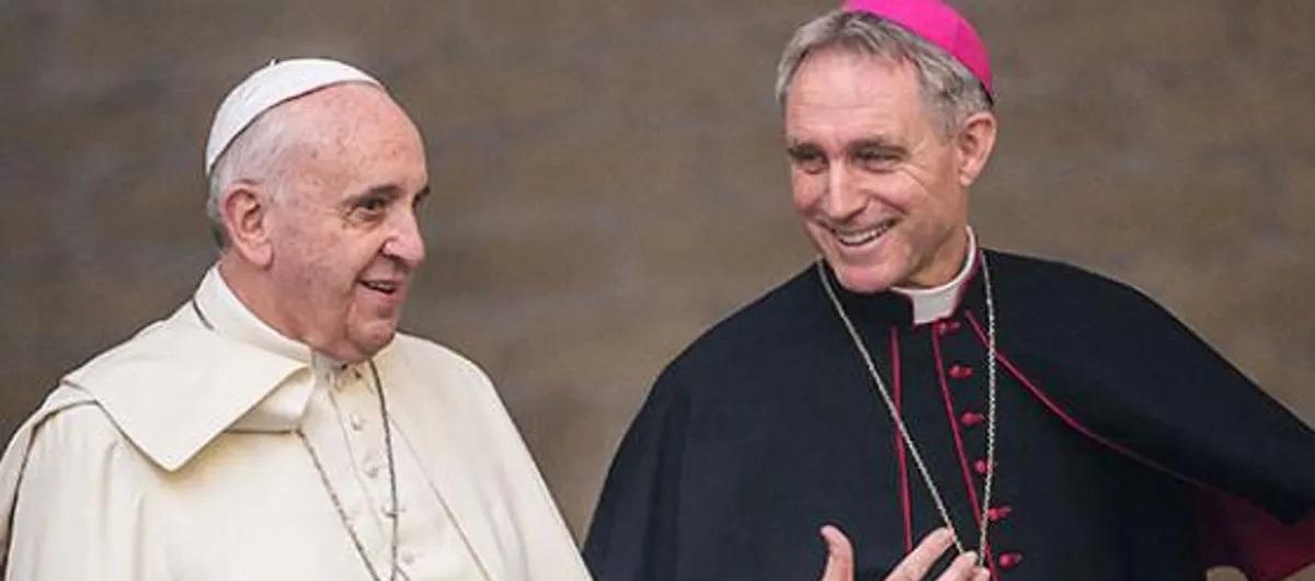 Reunión entre el pontífice y Monseñor Gänswein. 
