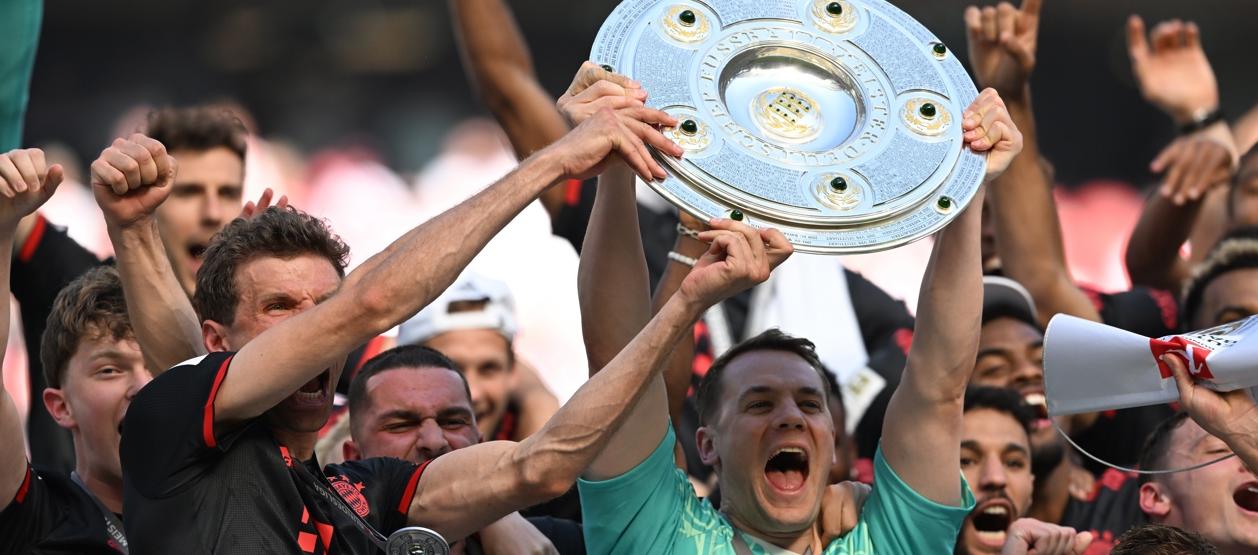 Los jugadores del Bayern Múnich celebran el título de la Bundesliga.