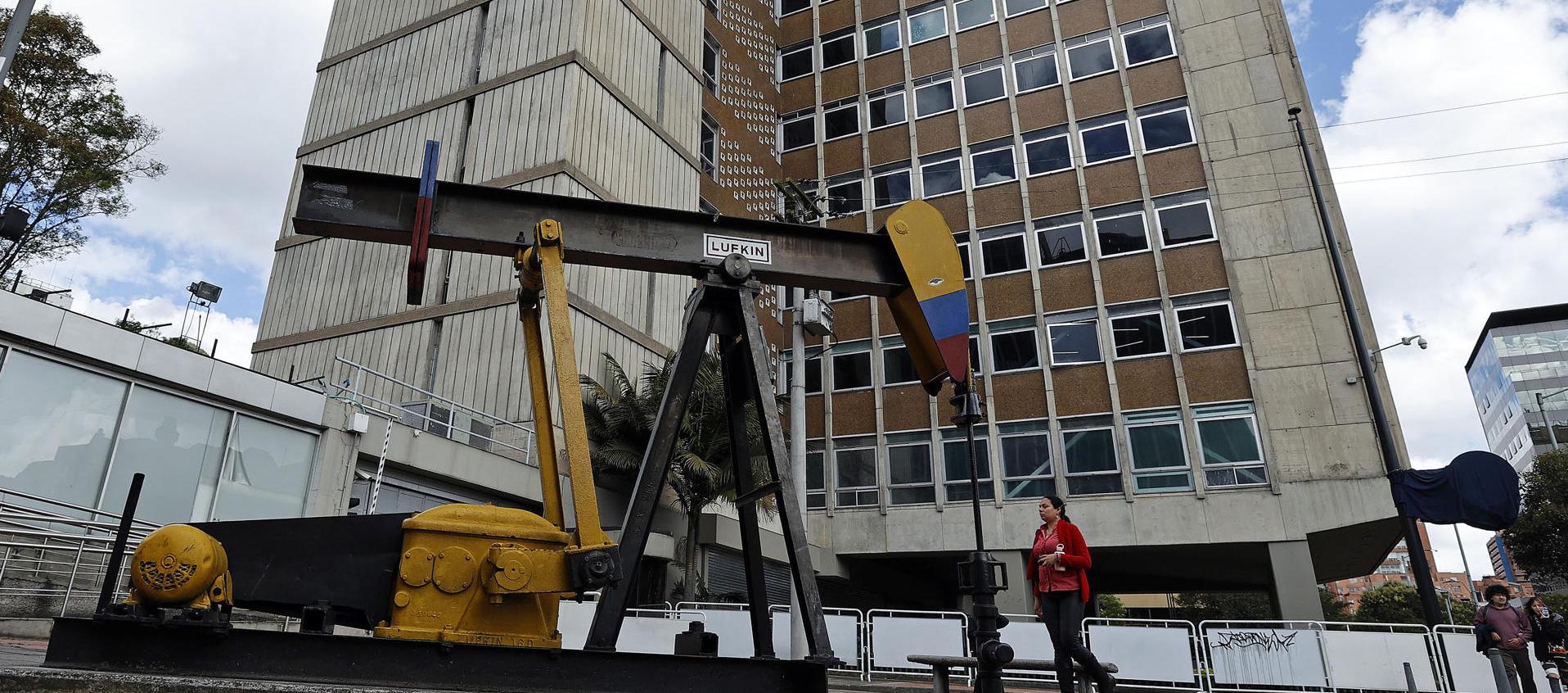 Una válvula para pozos petroleros en las instalaciones de Ecopetrol en Bogotá