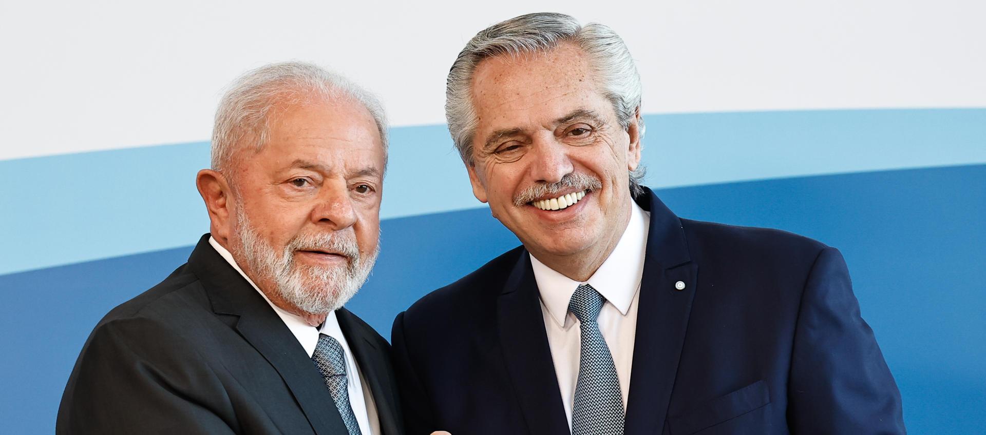Luiz Inácio Lula da Silva, presidente de Brasil, y Alberto Fernández, presidente de Argentina.