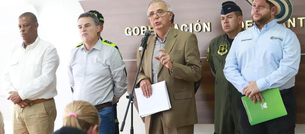 El ministro Iván Velásquez junto a los gobernadores de Chocó, Antioquia y Córdoba