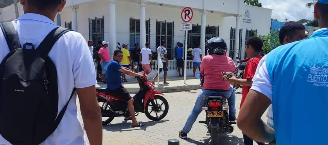 Banco Agrario asaltado en Puerto Colombia.