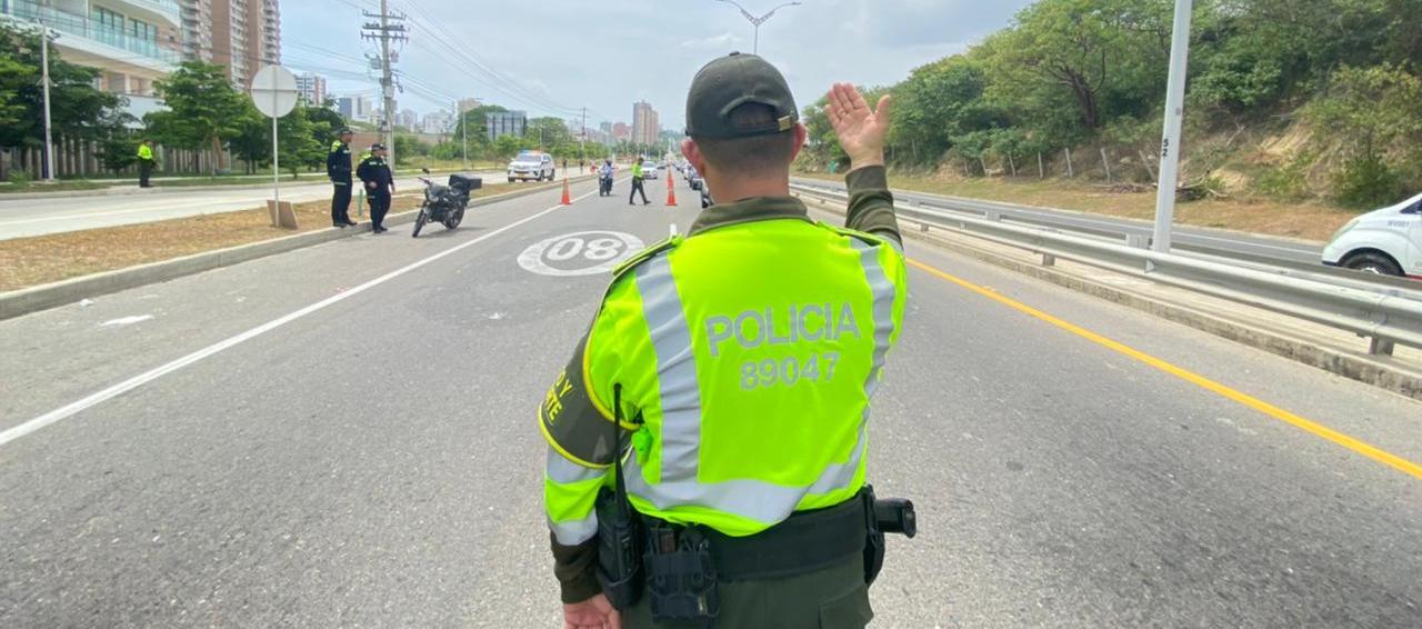 La Policía de Tránsito vigila los principales accesos y salidas en Barranquilla