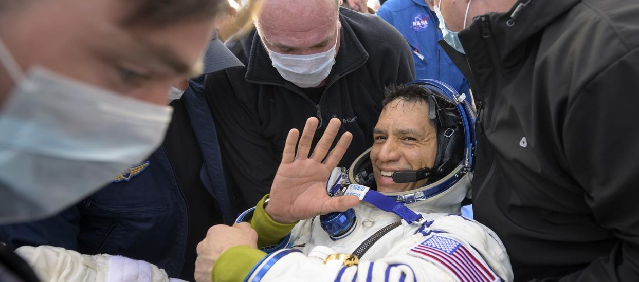 El astronauta estadounidense de origen salvadoreño Frank Rubio.