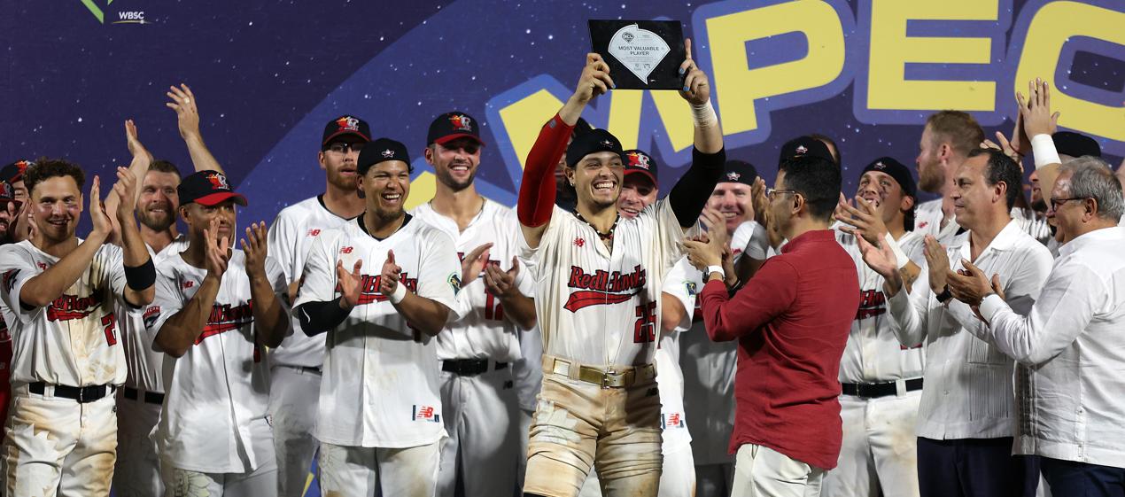 El festejo de RedHawks tras ganar el título de la Liga de Campeones de béisbol de las Américas.
