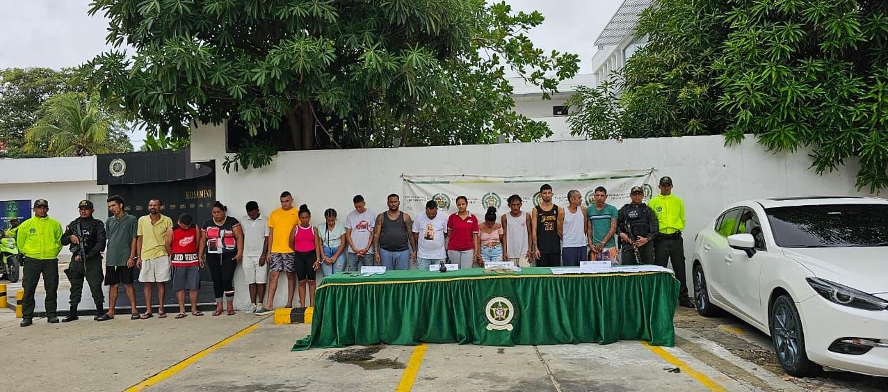 Capturan a 17 presuntos integrantes de 'Los Felipitos'.
